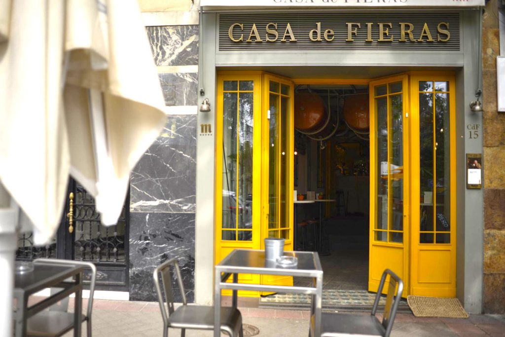 Restaurante Casa de Fieras junto al Retiro de Madrid